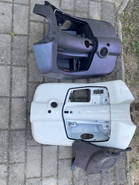 Vespa primavera idomok