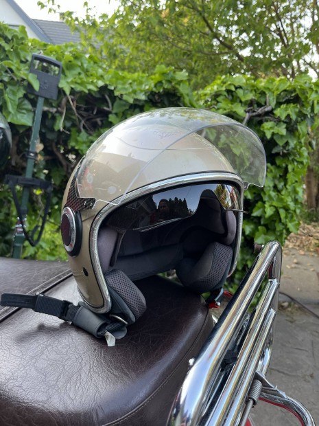 Vespa sisak buksisak 