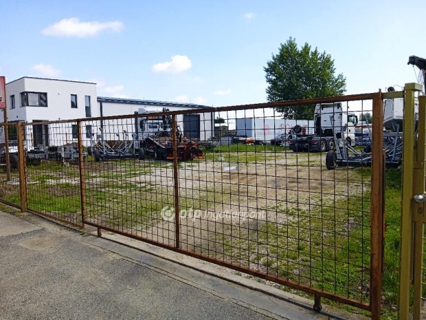 Veszpr�mi 1250 nm-es telek elad�