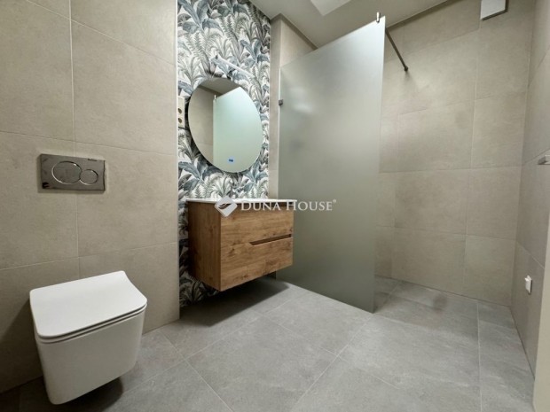 Veszpr�mi elad� 112 nm-es h�z