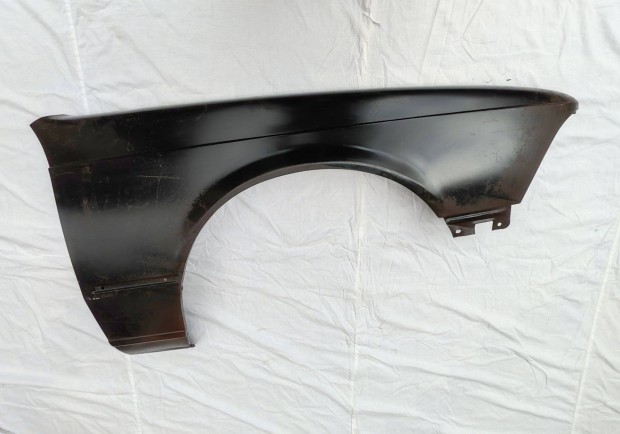 Veterán BMW E23-as Új elsósárvédők. BMW 728-745 1982-1986