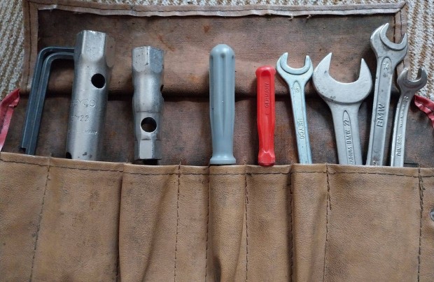 Veterán BMW R45 R65 R80 R100 gyári szerszám készlet