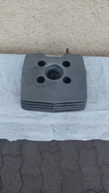 Vetern MZ TS250/1 hengerfej