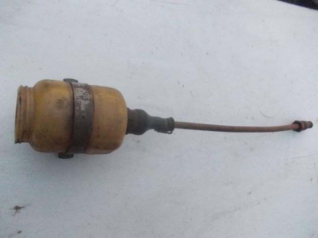 Veter�n PAL csehszlov�k f�kfolyad�k tart�ly Skoda