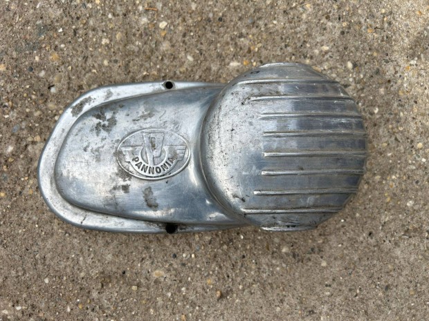 Veter�n Pannonia P 20-21 gy�ri haszn�lt gy�jt�soldali dekni