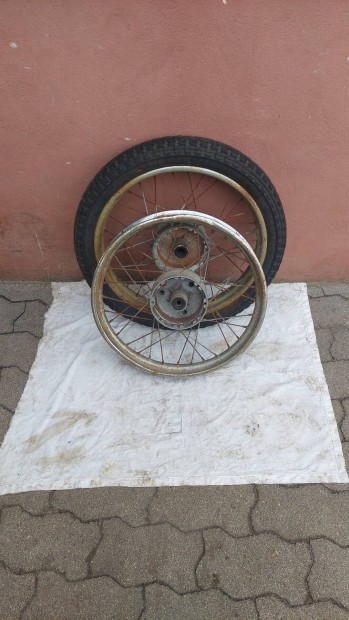 Veter�n Riga kerekek