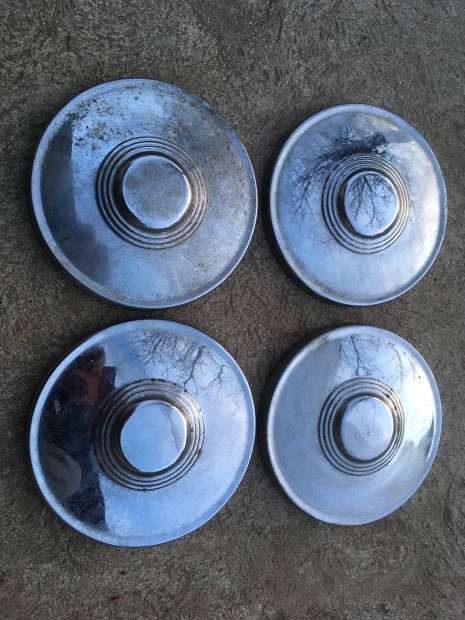 Veter�n Wartburg d�szt�rcsa ( 4 db= 9000 ft)