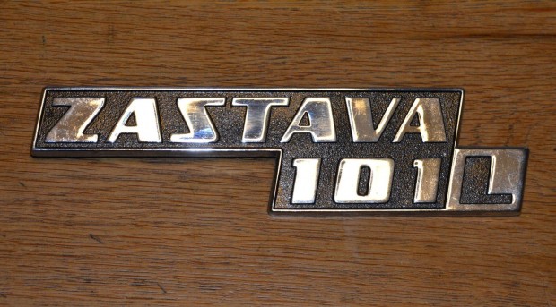 Veter�n Zastava 101L felirat eredeti gy�ri f�m embl�ma