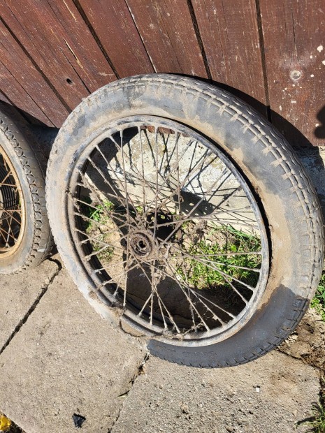 Veter�n jawa �s csepel kerekek.