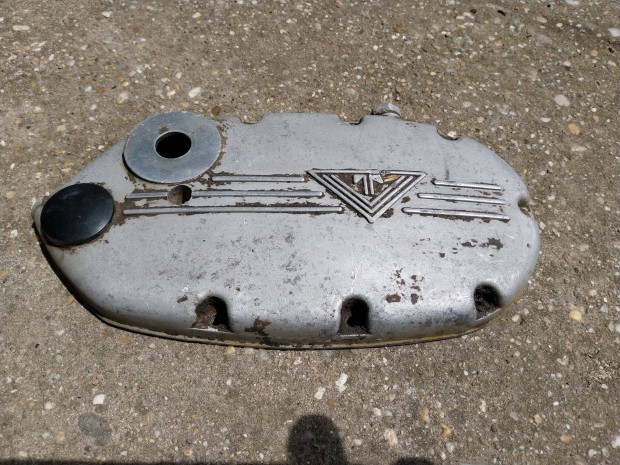 Veterán motor Csepel Berva oldal dekli fedél