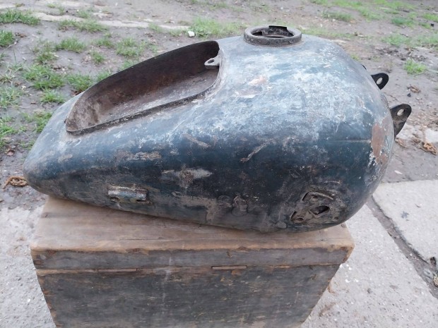 Veterán motor IZS 49 350 üzemanyag tartály tank DKW másolat