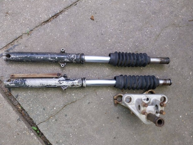 Veter�n motor MZ TS 125 150 els� villa k�pek szerint