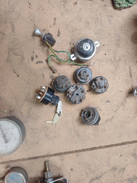 Vetern motor g foglalat-kapcsol.
