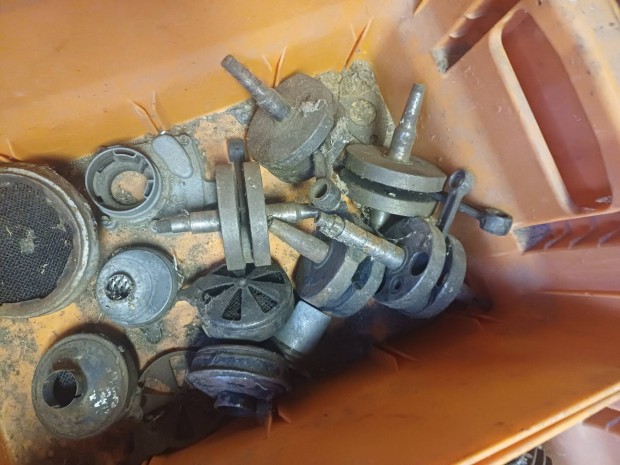 Veter�n motor f�tengely.