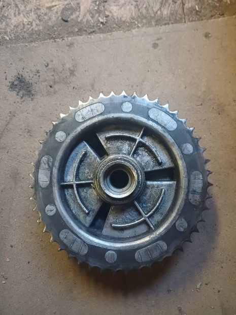 Veter�n motor h�ts� l�ncker�k.