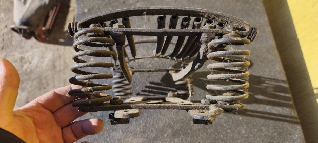 Veter�n motor p�t�l�sek