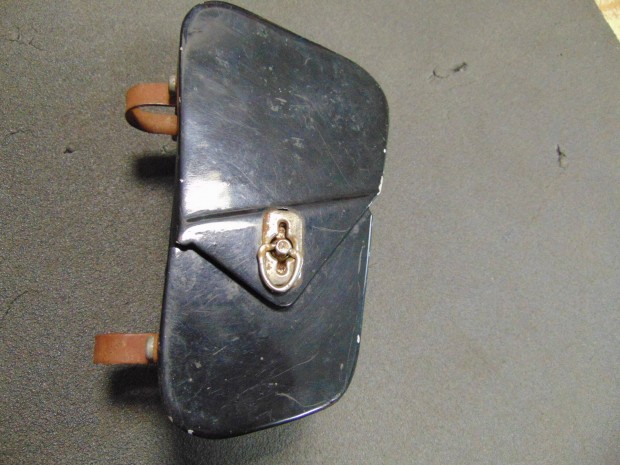 Veter�n szersz�mos doboz