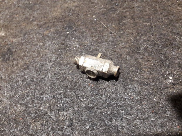 Veter�n tolatty�s benzincsap Csepel stb