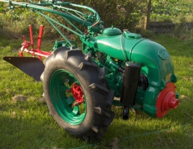 Vetern traktor.