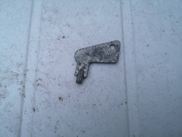 Veter�n traktor motorker�kp�r gy�jt�skulcs 