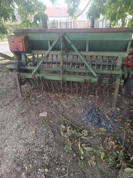 Vetőgép A 200