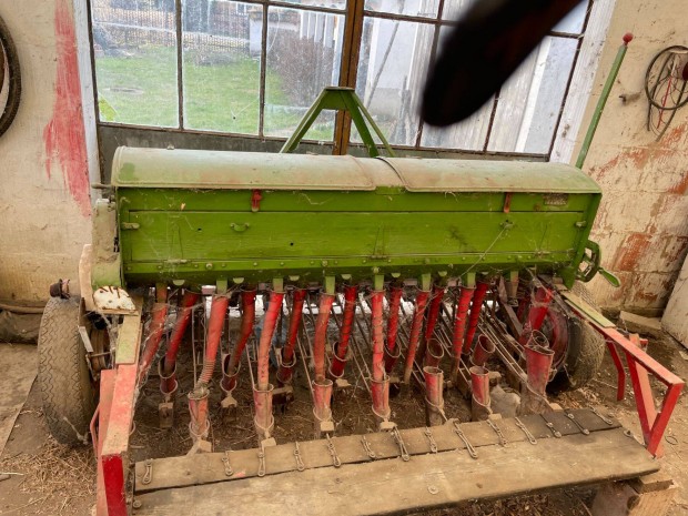 Vet�g�p Gazda-Drill 16 soros