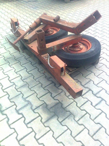 Vetőgép szállító kerék