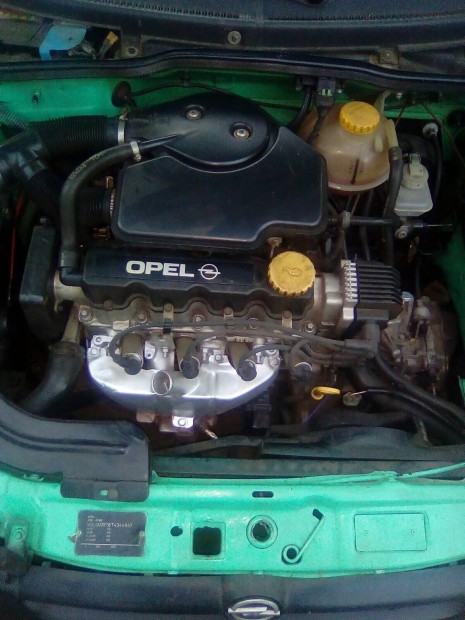 Vez�rm�szij csere szem�ly aut�kon 