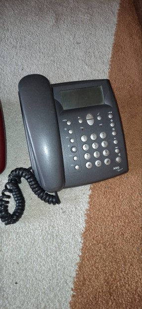 Vezetkes telefon.