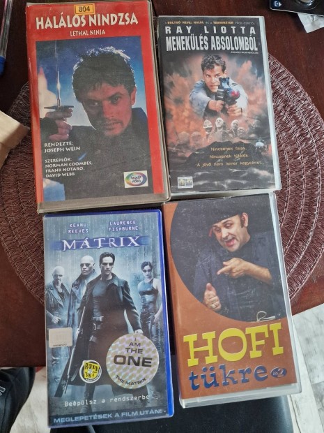 Vhs kazettk, mesk, akci filmek s hofi