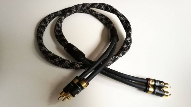 Viablue NF-S1 Quattro Silver RCA Kbel /1.0 m/