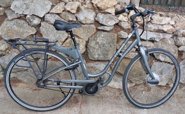 Victoria márkájú, 7 sebességes, agyváltós 24V-s elektromos kerékpár