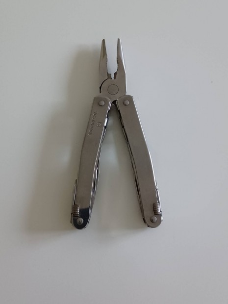 Victorinox Swiss Tool zsebks bicska multiszerszm 