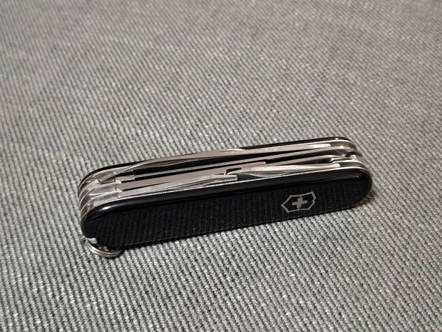 Victorinox huntsman Fekete svjci bicska 