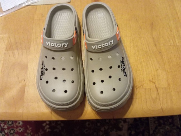 Victory m�a.49-es Krumpa, Elad�!