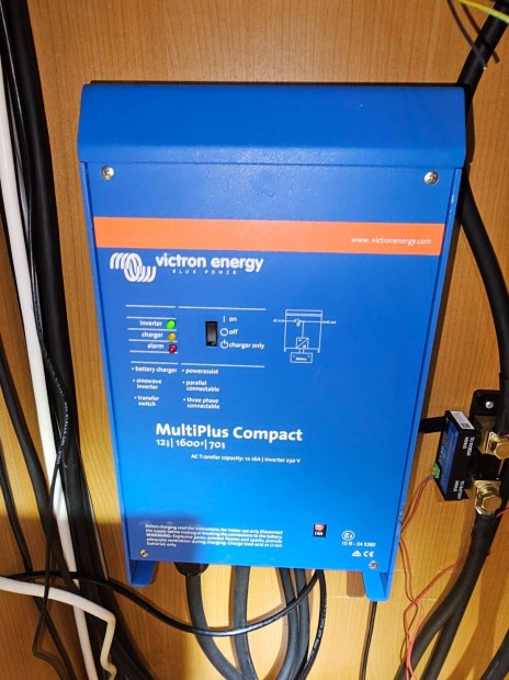 Victron Energy Multiplus Compact 12V 1600VA/1300W inverter