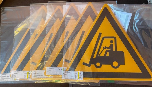 Vigy�zat targonca �ntapad�s matrica