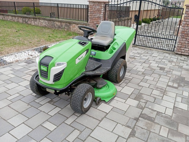 Viking T6 fűnyíró traktor, fűnyírótraktor Stihl