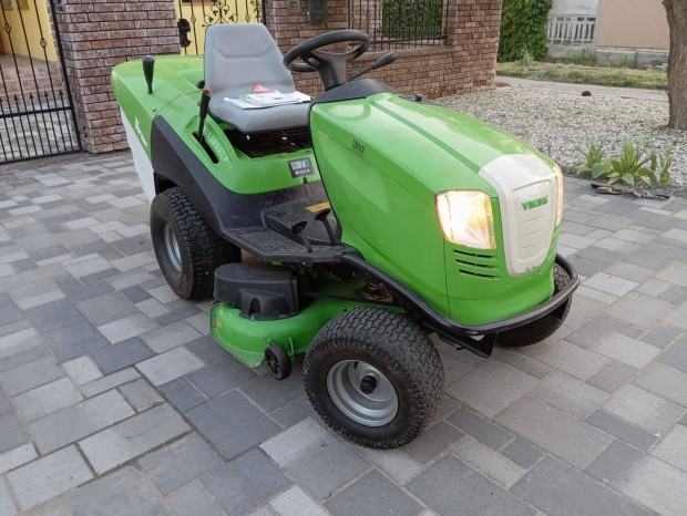 Viking T6 fűnyíró traktor, fűnyírótraktor Stihl