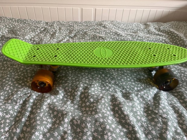 Vil�g�t�s g�rdeszka