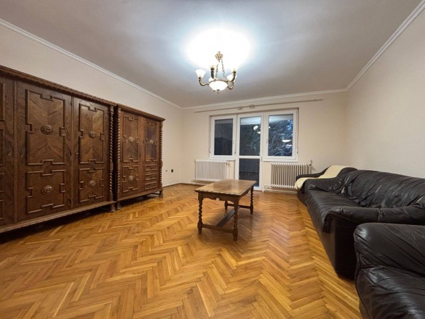 Vil�gos otthon a belv�ros sz�v�ben �rt�k�ll� befektet�s!