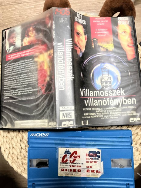 Villamosszk villanfnyben vhs 