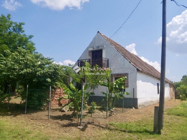Villányi 114 nm-es ház eladó