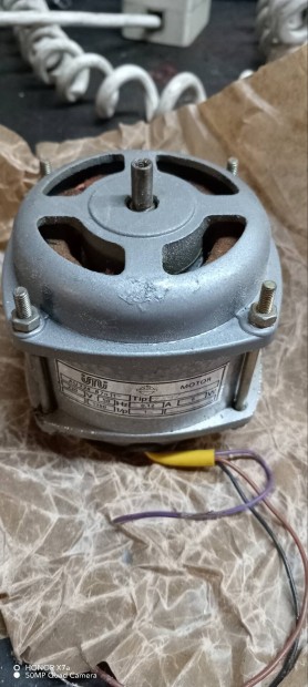 Villanymotor 30 db, j, 220v, 6w, d=80 mm