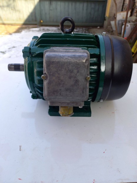 Villanymotor 380/220 v elad