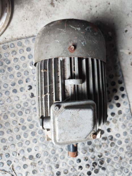 Villanymotor 3 fázis delta/csillag