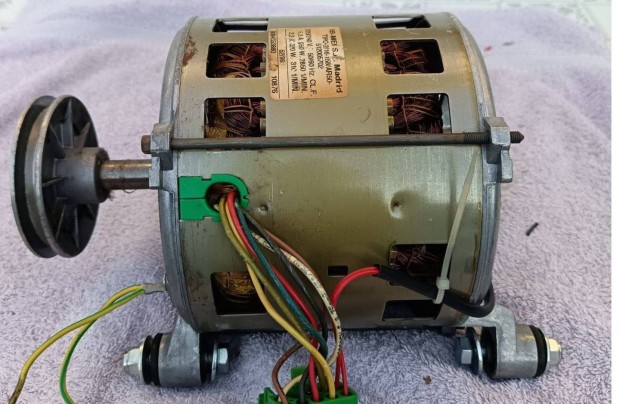 Villanymotor-Whirlpool