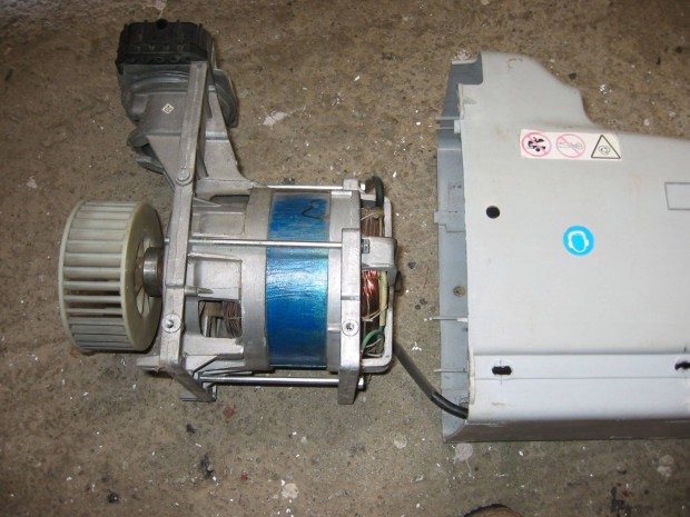 Villanymotor egyfzis 230V ~1500W 2800/min, bontott, a kpek szerint!