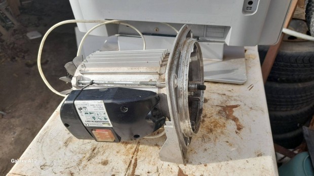 Villanymotor elad 1 kw