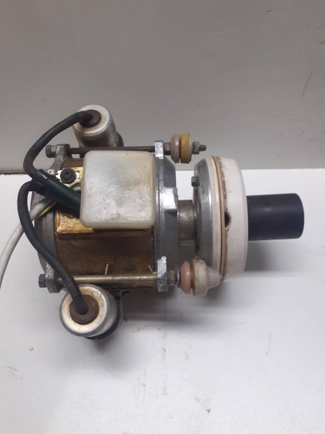 Villanymotor elad 220 Volt 1425 fordulat